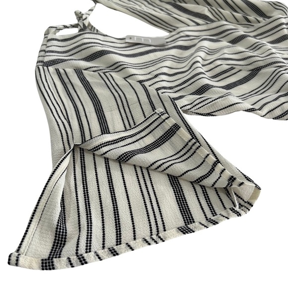 NEW Maurices Striped Flutter Sleeve Dress Shark Bite Hem White Black XS 110094 - Picture 12 of 17